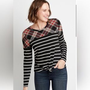 Maurices plaid and striped long sleeve 24/7 women’s Football tee top size medium